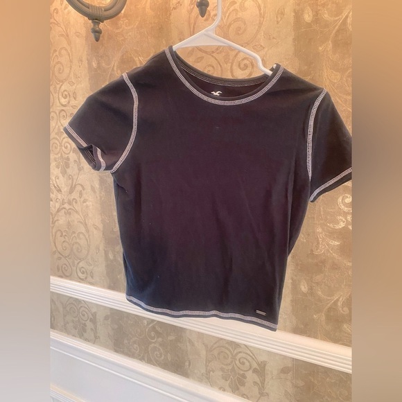 Hollister Tops - Hollister Fitted Short Sleeve T-Shirt